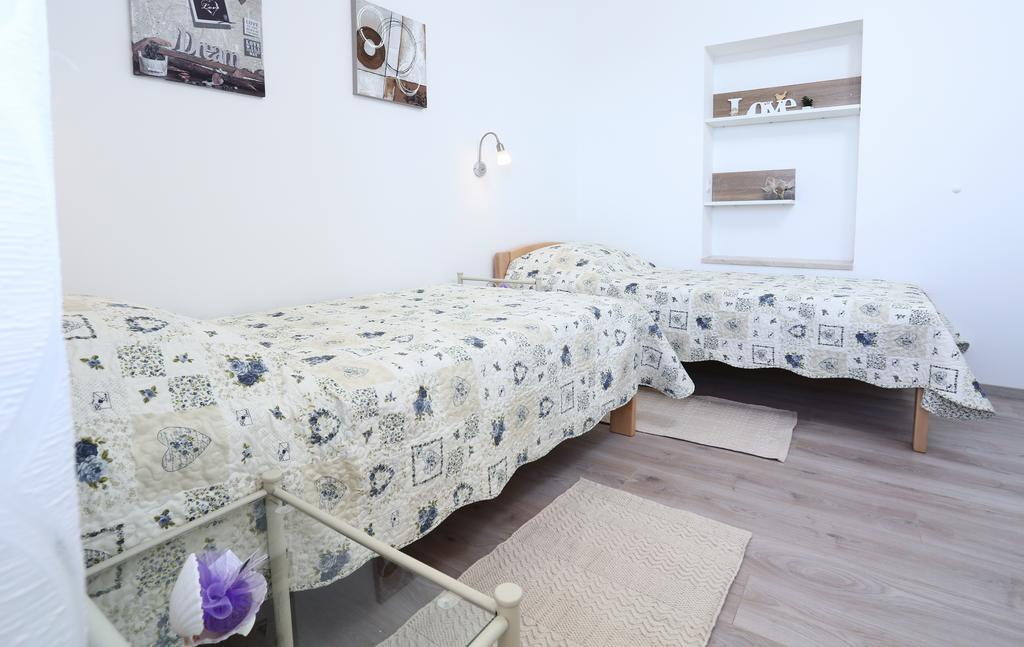 Apartment Smile Ποντστράνα Εξωτερικό φωτογραφία