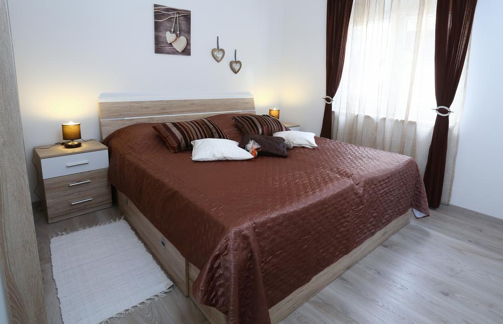 Apartment Smile Ποντστράνα Εξωτερικό φωτογραφία